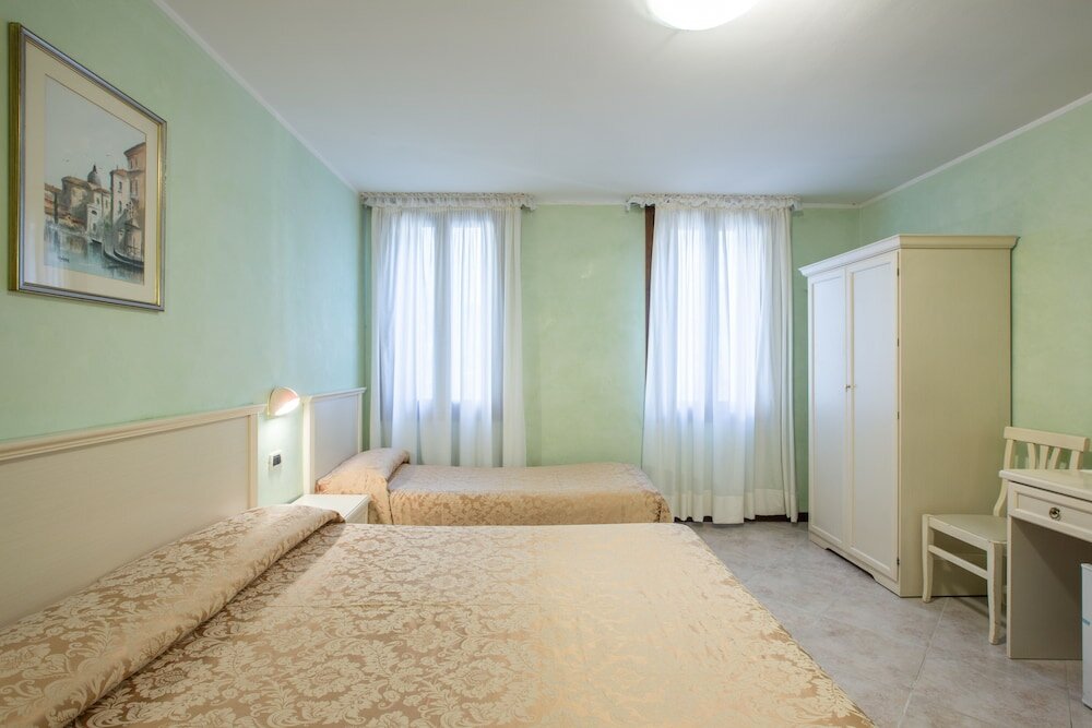 Фото U-Visionary Venezia Hotel