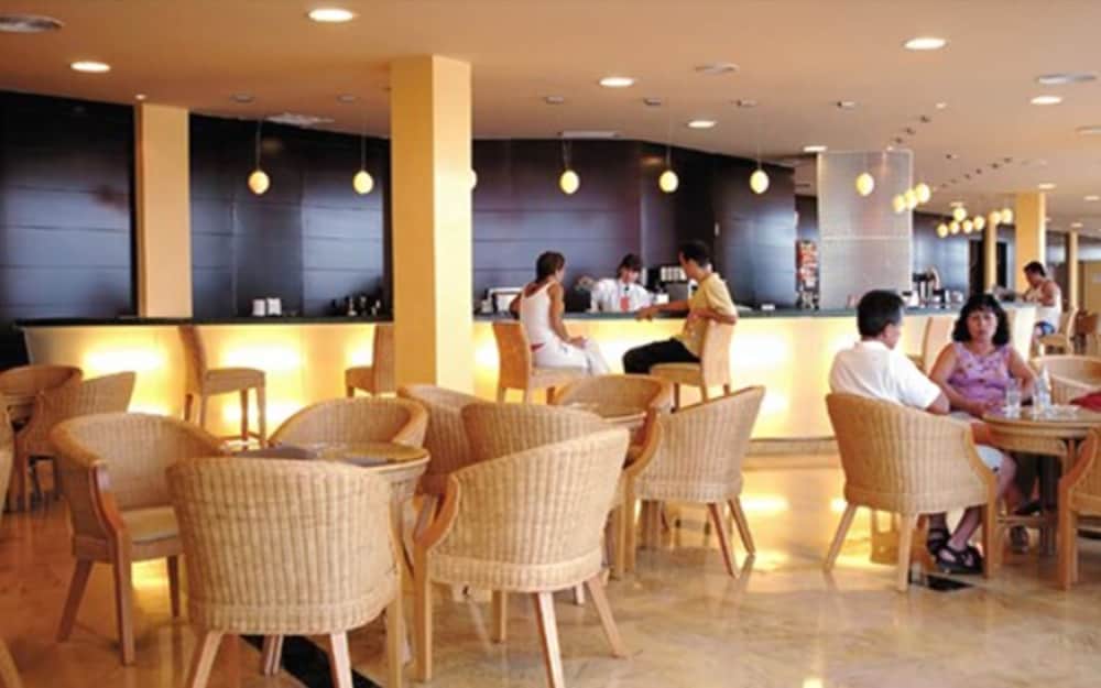 Фото Отель Moon Dreams Roquetas