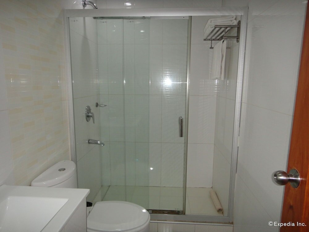 Фото Diamond Suites and Residences