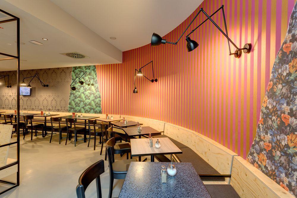 Фото Meininger Hotel Leipzig Hauptbahnhof