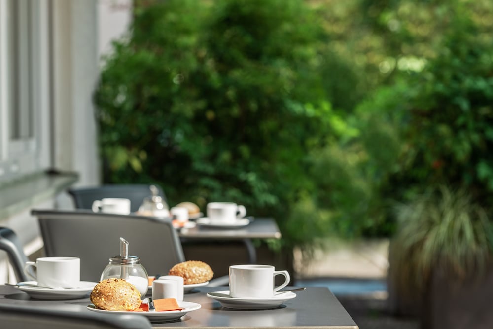 Фото Hotel Bischofslinde