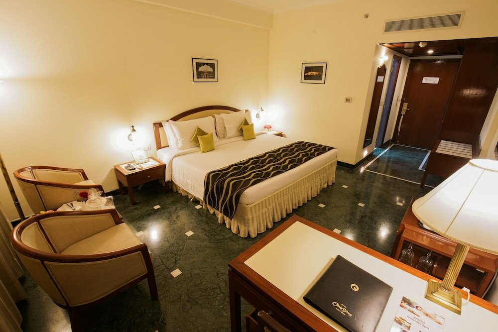 Фото Hotel Clarks Shiraz