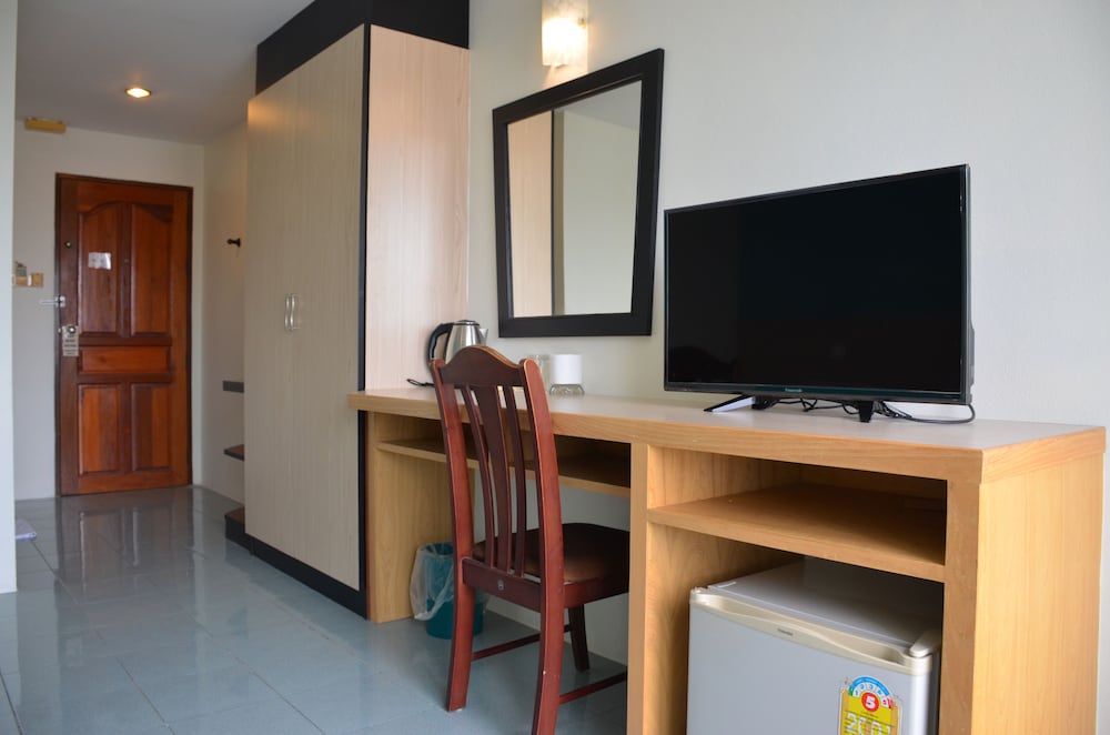 Фото Baan Manthana Hotel