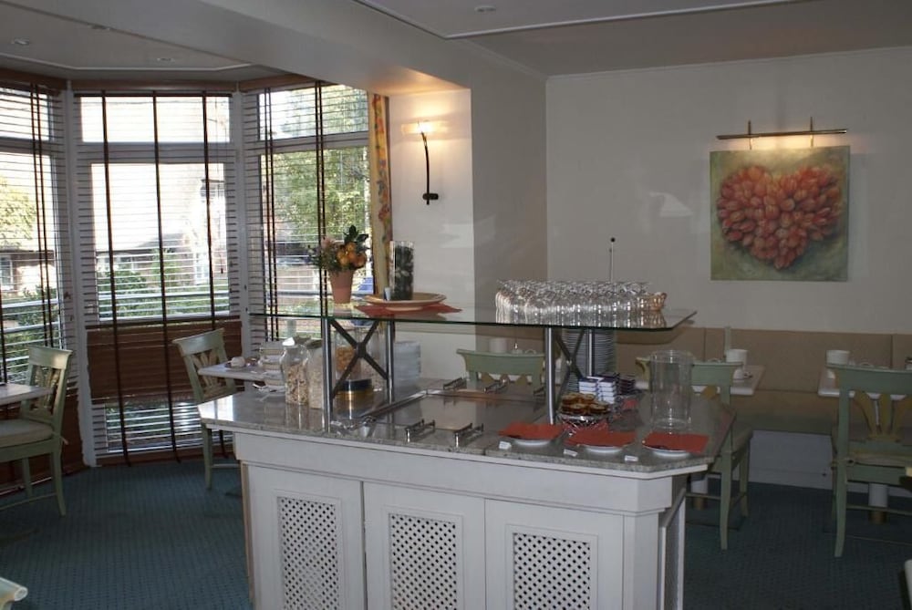 Фото Entrée Hotel Groß Borstel