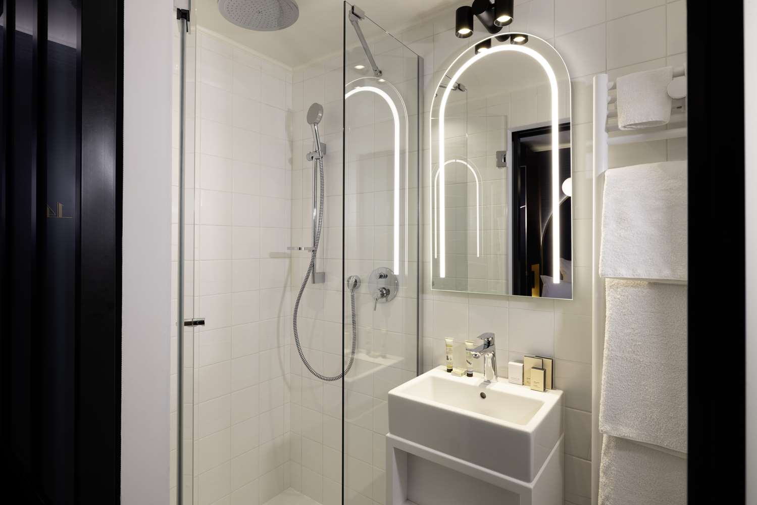 Фото Best Western Bretagne Montparnasse