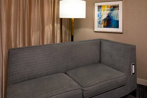 Гостиница Sheraton Music City Nashville Airport в Нашвилле
