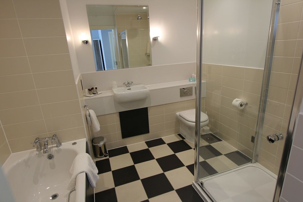 Фото Yarrow Hotel