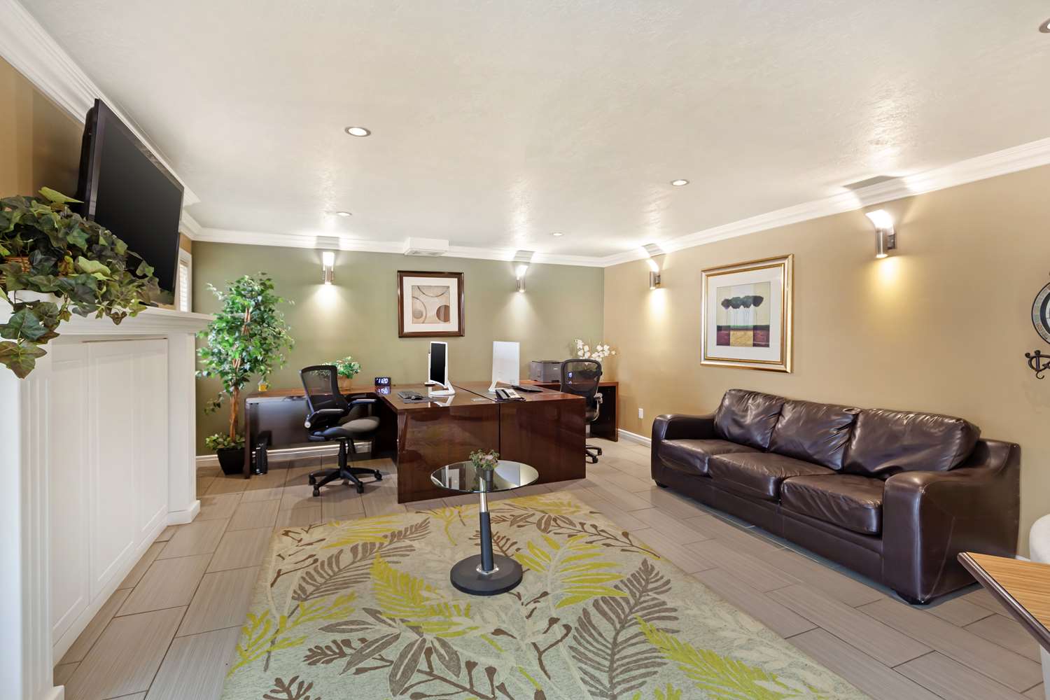 Фото Best Western Plus Mirage Hotel & Resort