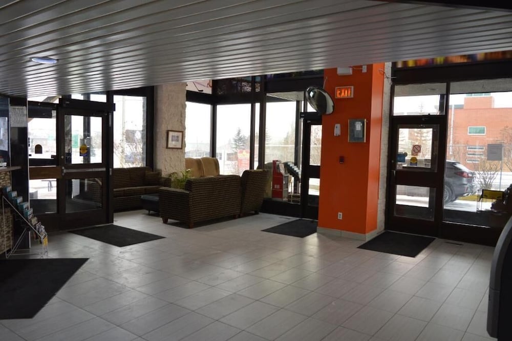 Фото Airport Traveller'S Inn