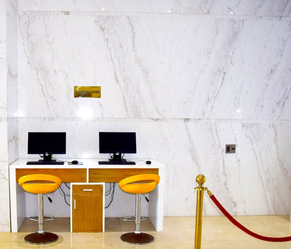 Фото Yarra Ocean Suites Danang