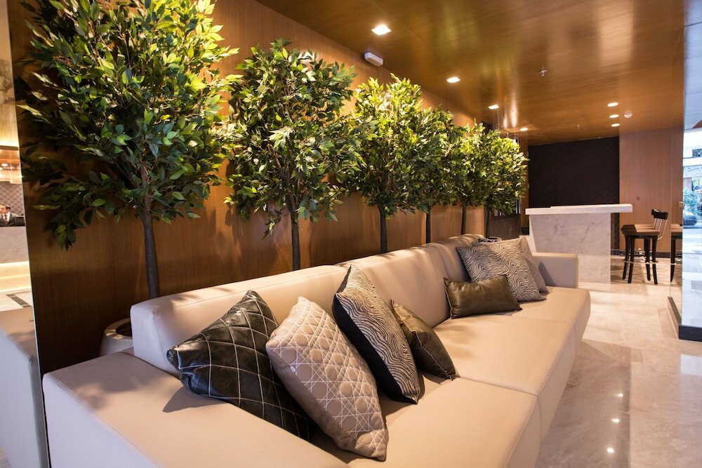 Фото Royal Regency Palace Hotel