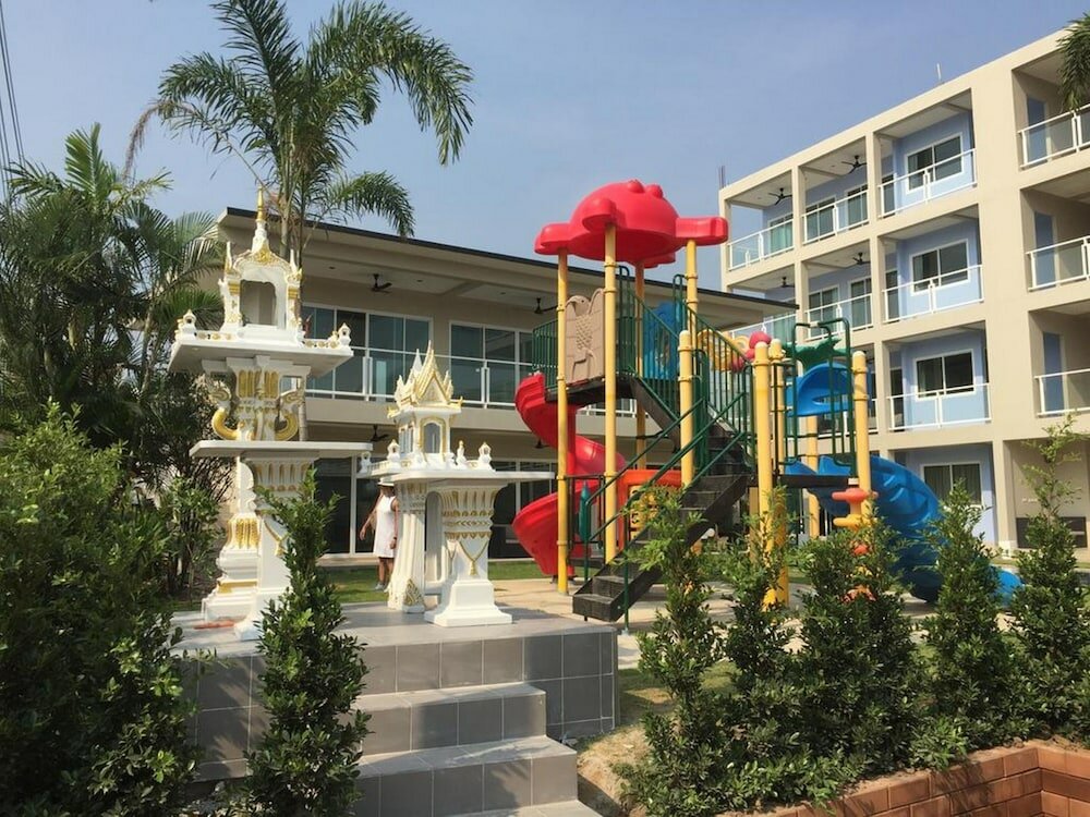 Фото Surf & Sand Resort