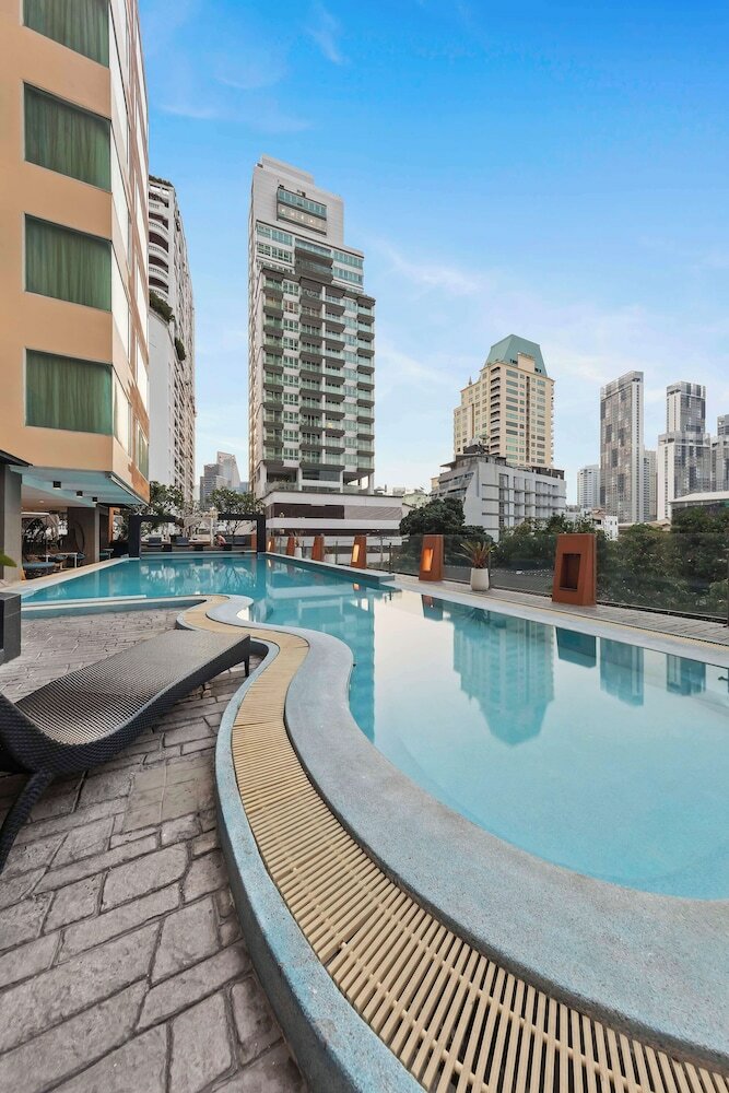 Фото Golden Tulip Mandison Suites