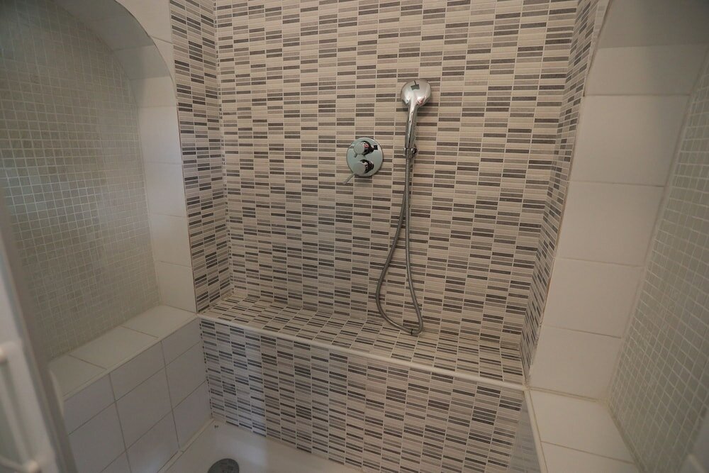 Фото Cineroma Guesthouse