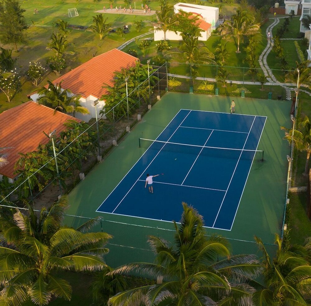 Фото The Sailing Bay Beach Resort