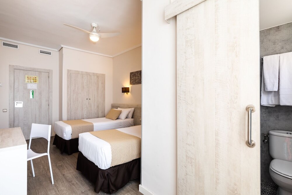 Фото Sweet Hotel Continental