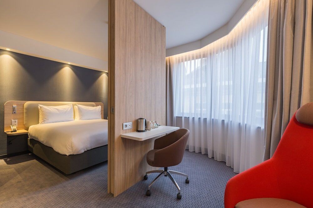 Фото Holiday Inn Express Brussels - Grand-Place, an Ihg Hotel