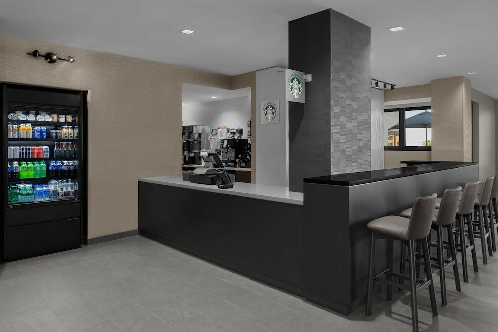 Фото Courtyard by Marriott Clearwater Beach