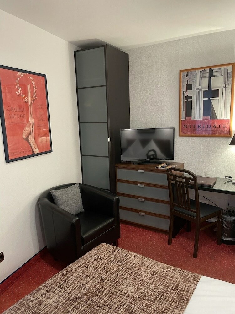 Фото Hotel Nymphenburg