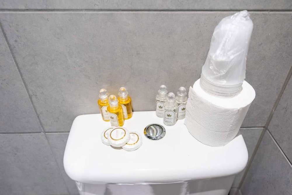 Фото Garden Court Hotel