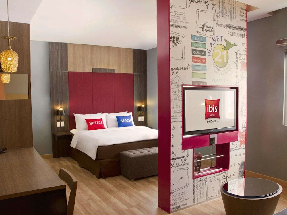 Фото Ibis Padang Hotel