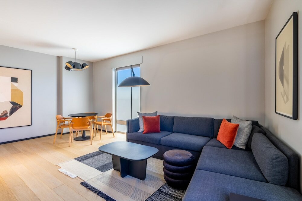 Фото The Shay, a Destination by Hyatt Hotel