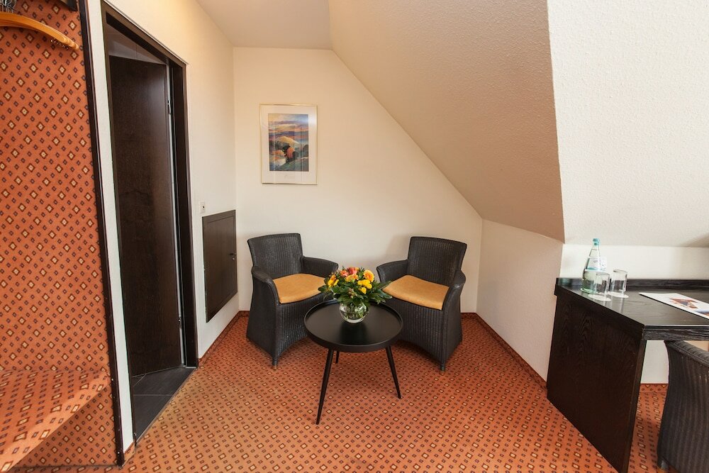 Фото Novum Hotel Strohgäu