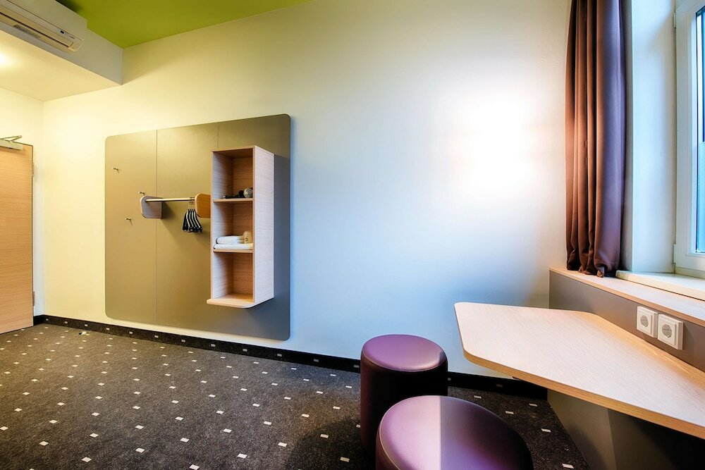 Фото B&b Hotel Kassel-City