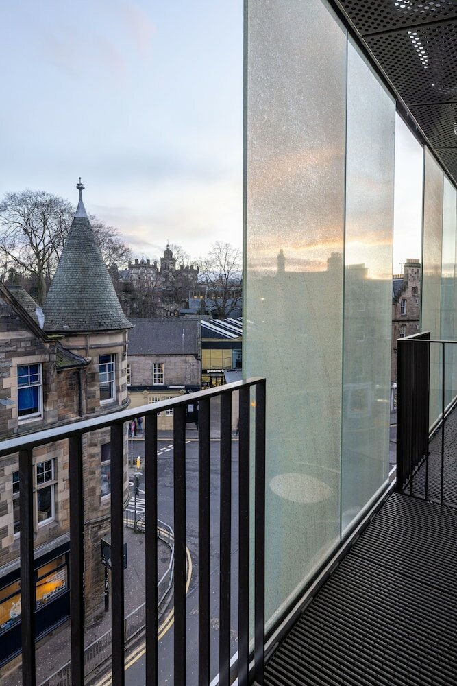 Фото Virgin Hotels Edinburgh