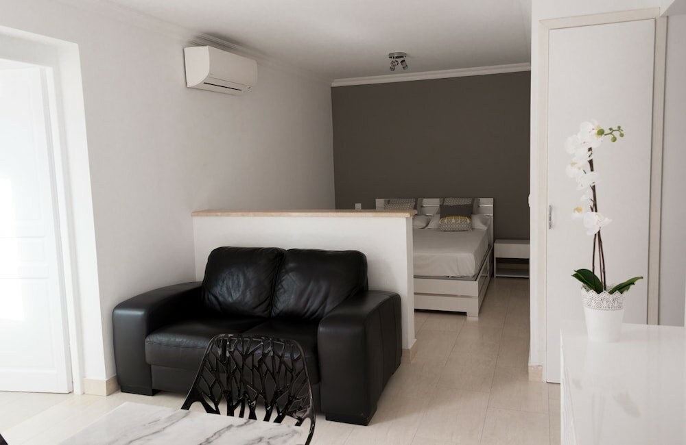 Фото Reine D'Azur Hotel