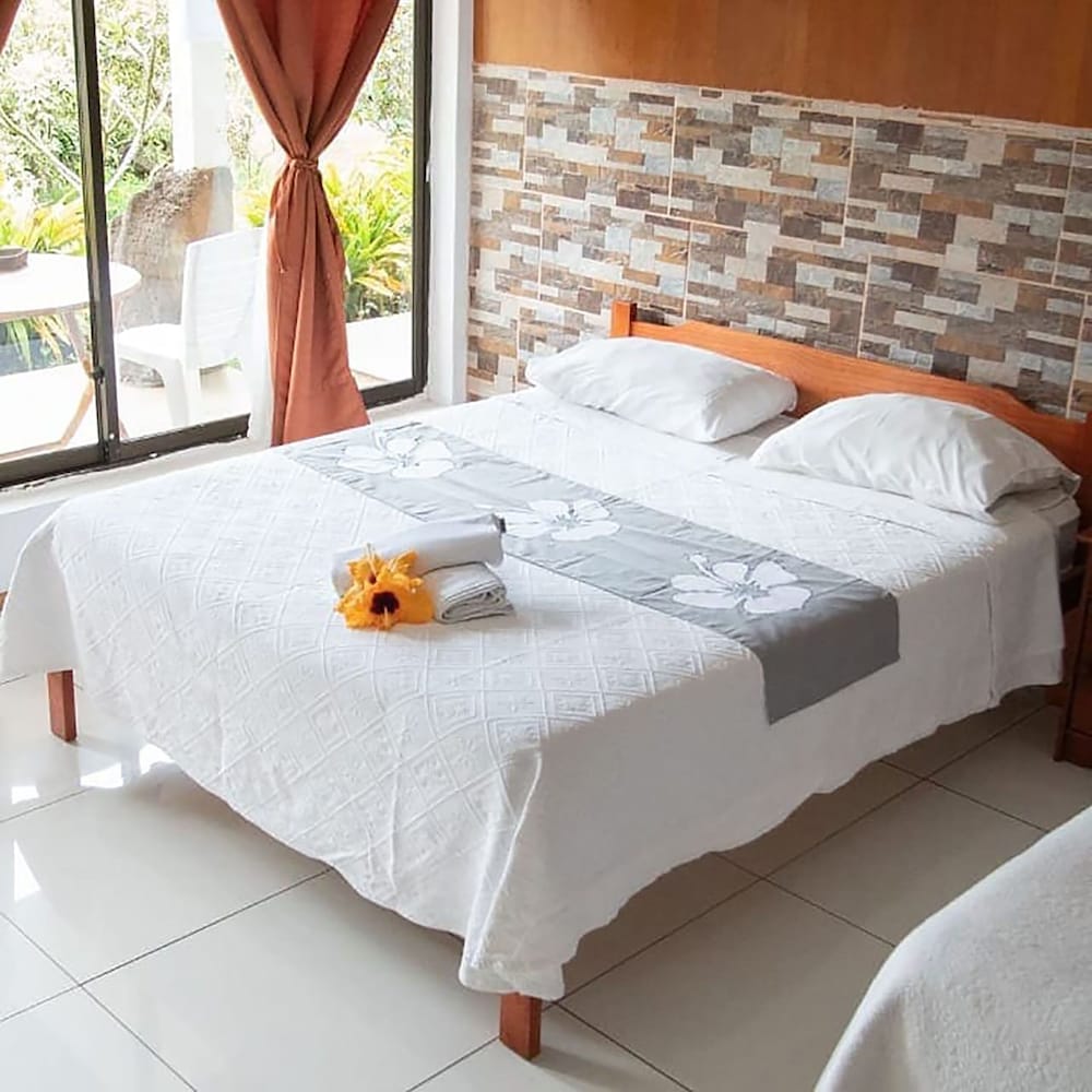 Фото Chez Maria Goretti Hotel