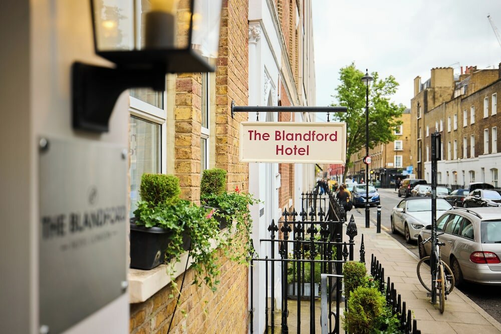Фото Blandford Hotel