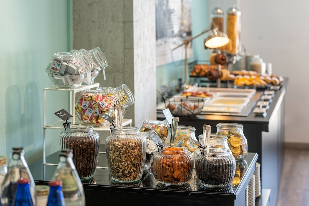 Фото Hotel Cádiz Paseo del Mar Affiliated by Meliá