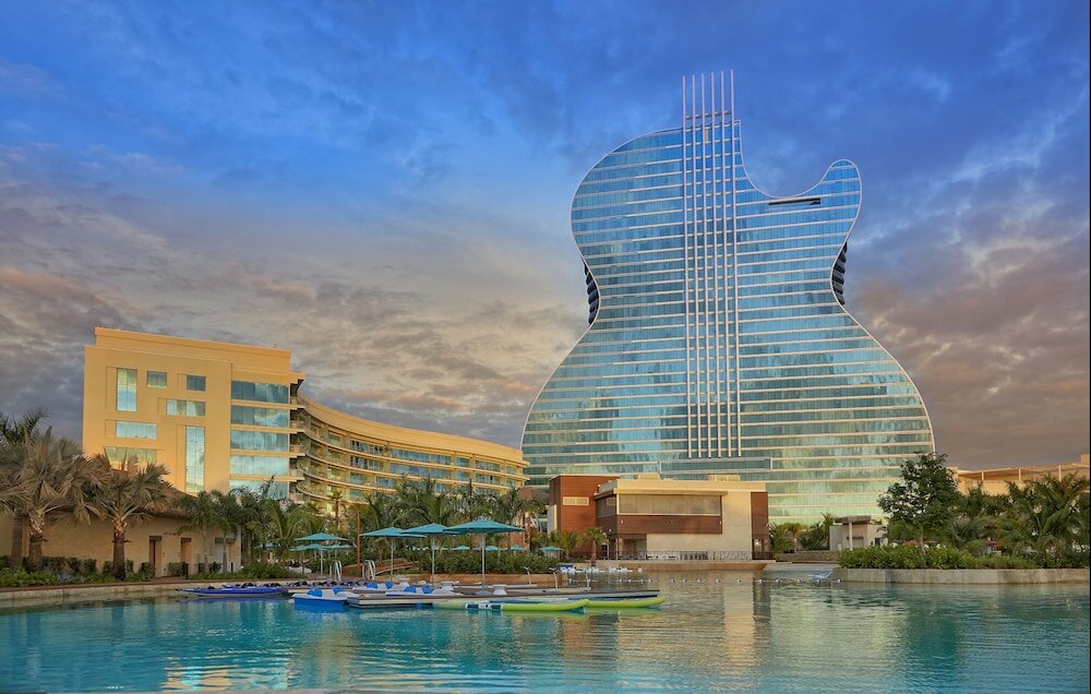 Фото The Guitar Hotel at Seminole Hard Rock