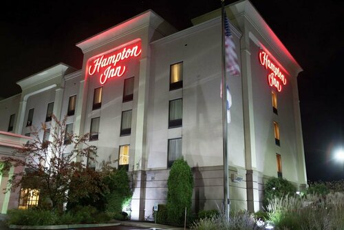 Внешний вид отеля Hampton Inn Oneonta в Онеонте, фото 2