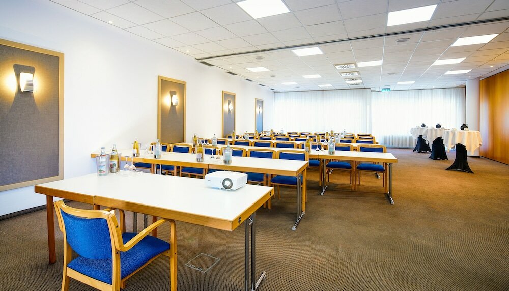 Фото Hotel Brita Stuttgart