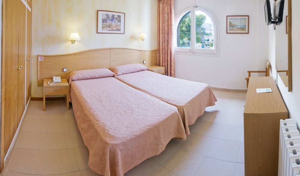 Фото Hotel Ght Xaloc