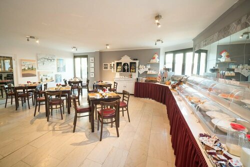 Внешний вид отеля Hotel Toskana в Висбадене, фото 4