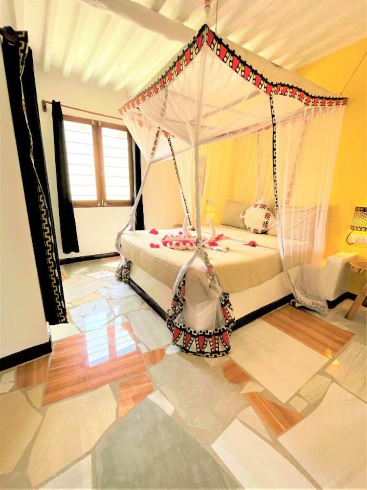 Фото Paradise Beach Resort