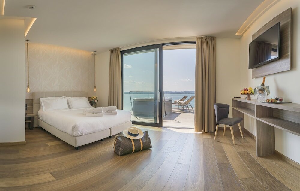Фото Hotel Vinci Sirmione