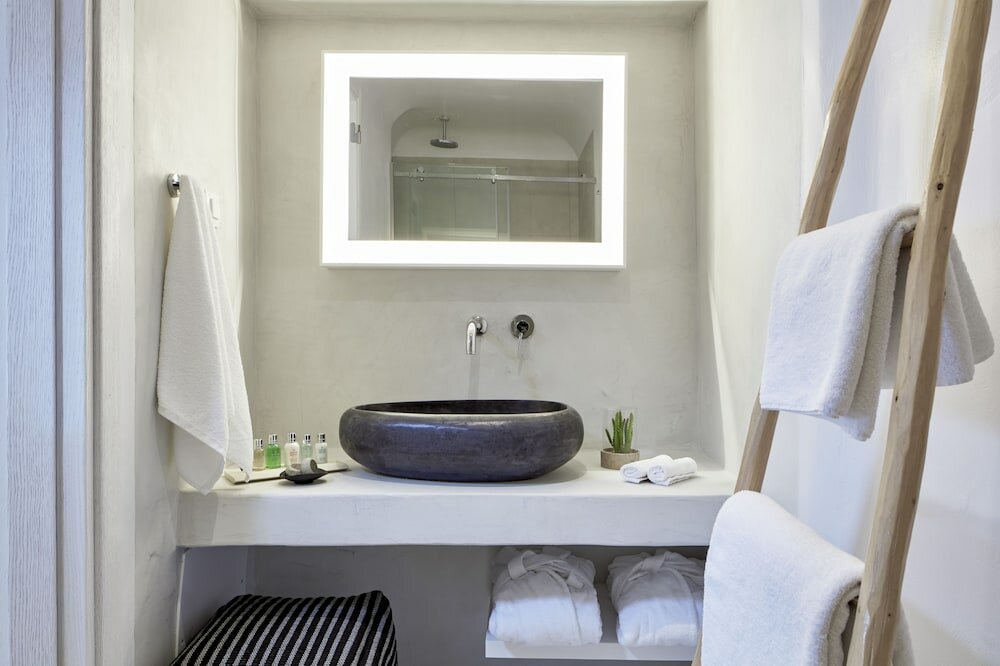 Фото Cosmopolitan Suites