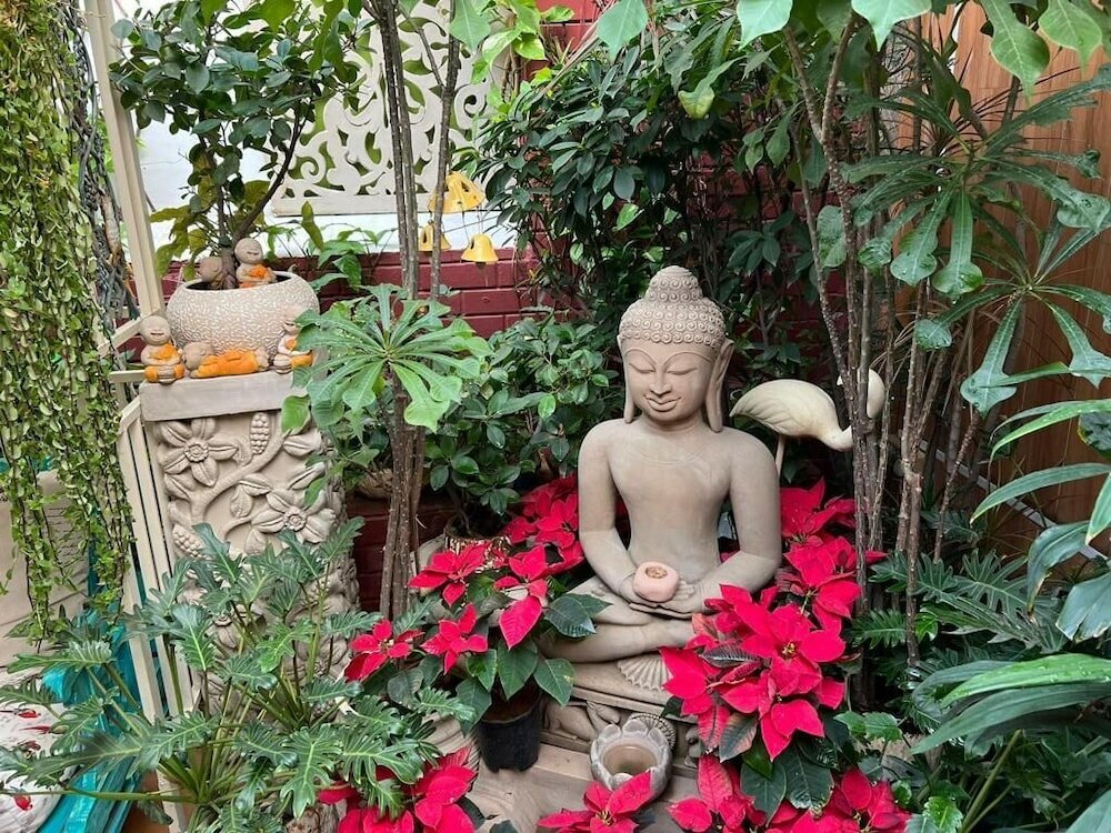 Фото On The House