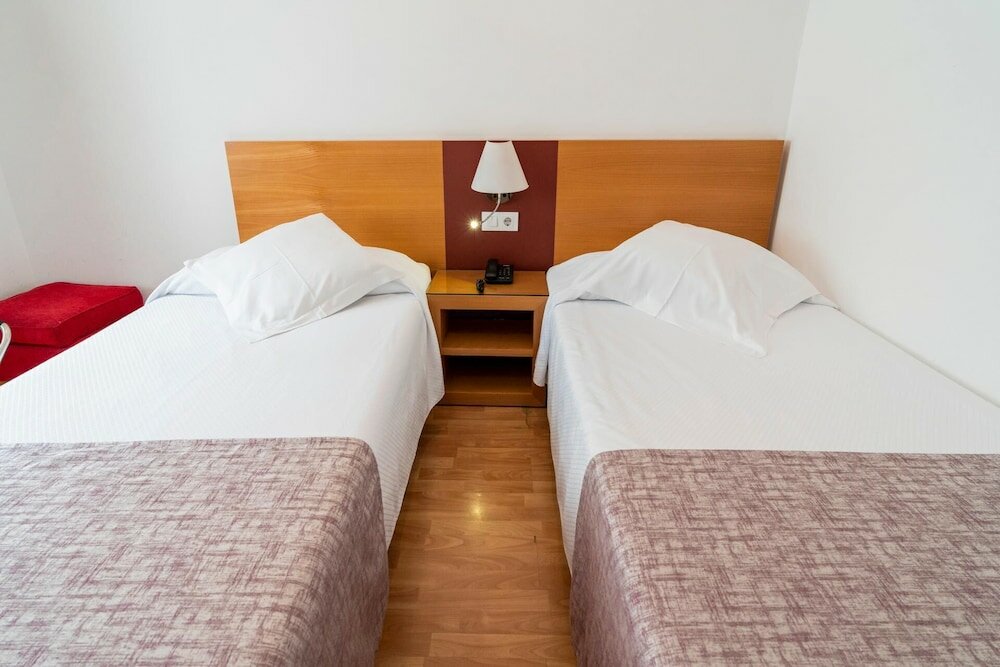 Фото Hotel Amic Colon