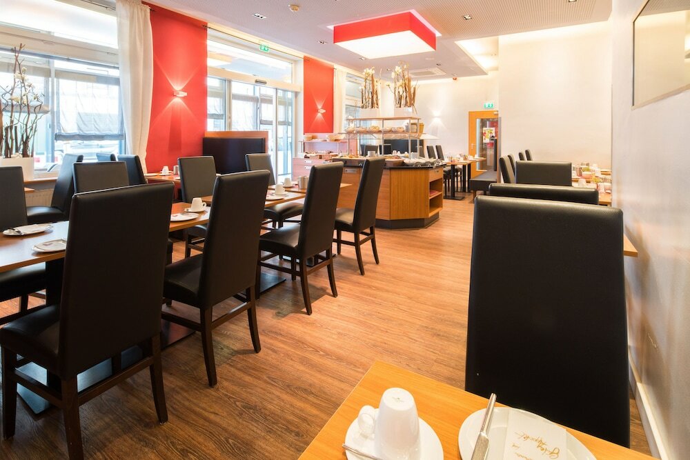 Фото Hotel Isartor