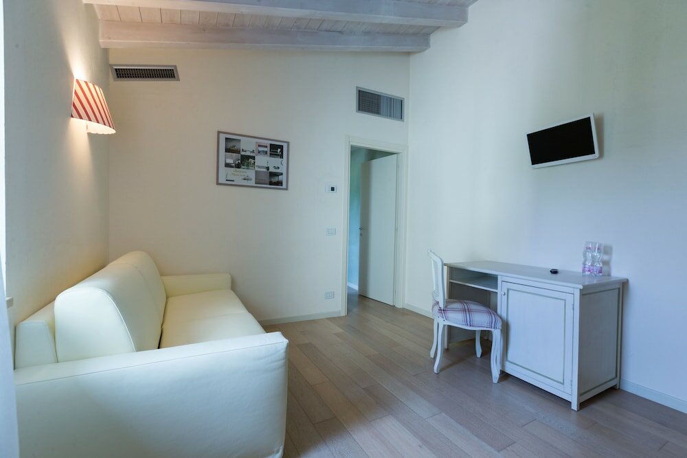 Фото Hotel Villa Moron