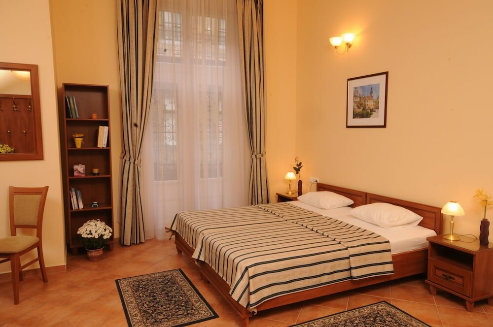 Фото Budapest Museum Central