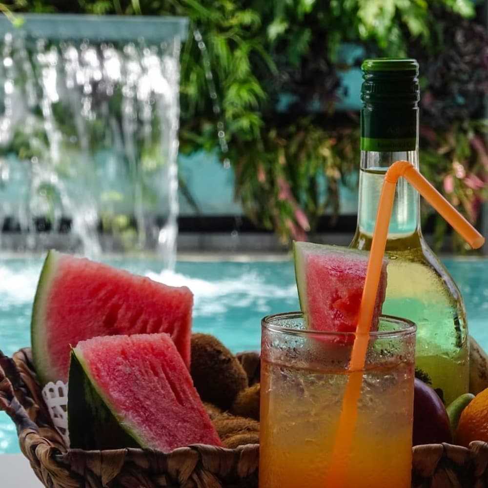 Фото Manousos City Hotel