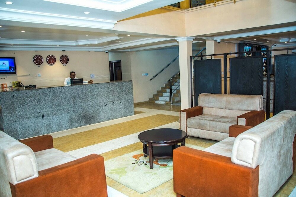 Фото отеля 2