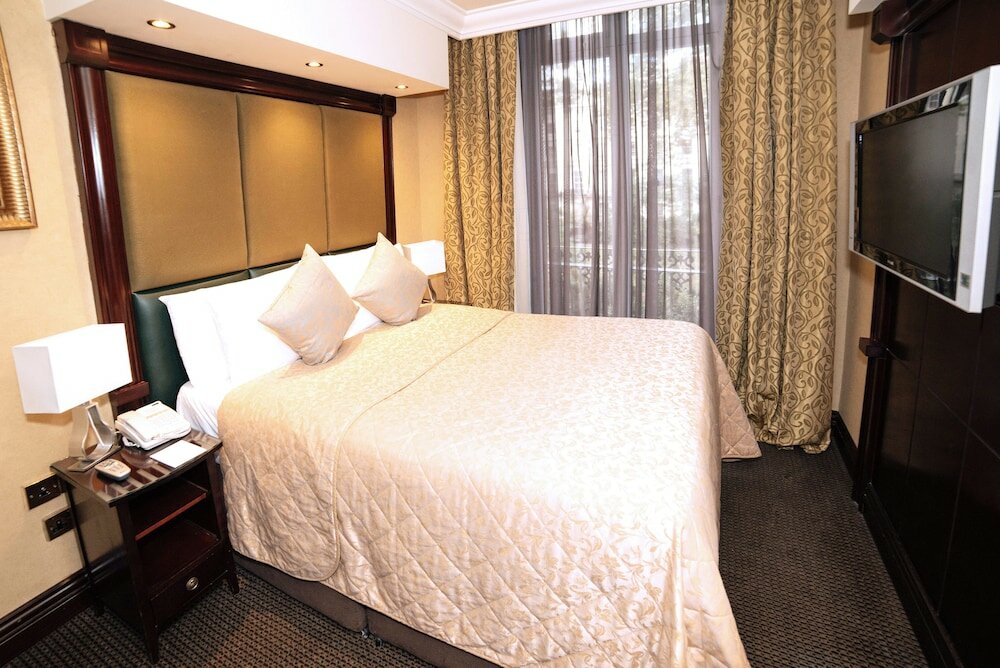 Фото The Premier Notting Hill