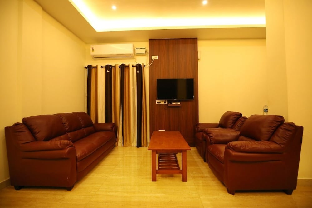 Фото Hotel Marina Manor